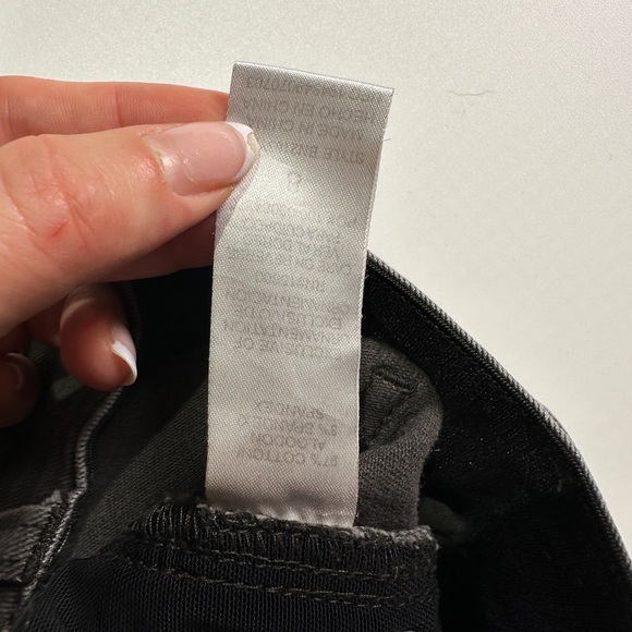 Democracy slimming jeans stretchy mid rise raw hem straight leg gray size 8 - Picture 9 of 9